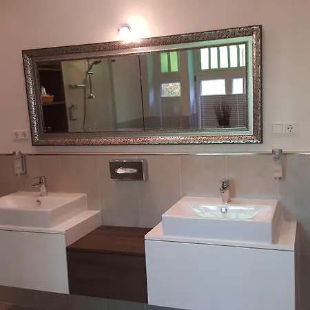 Faldernpoort 4*