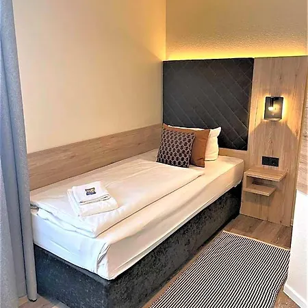 מלון Faldernpoort 4*