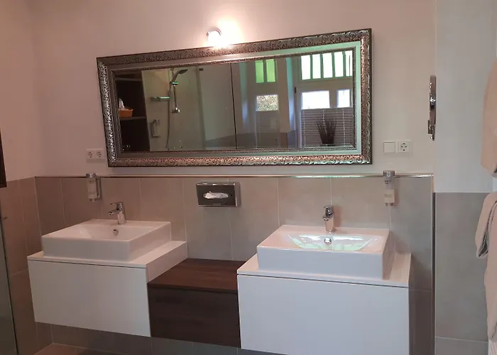 Faldernpoort 4*